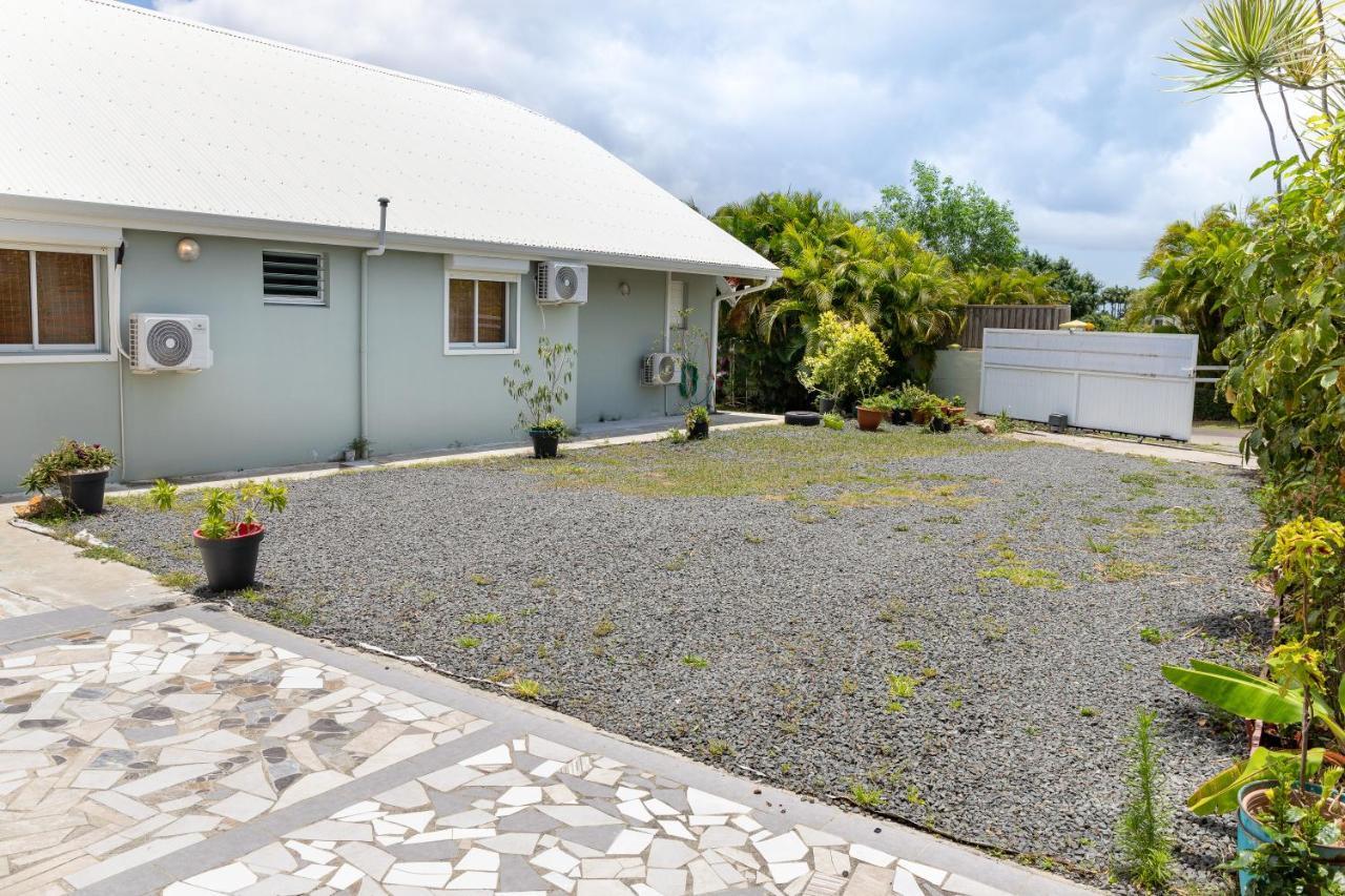 Villa L'Artist En Bord De Mer Avec Piscine Privee Sainte-Rose Buitenkant foto